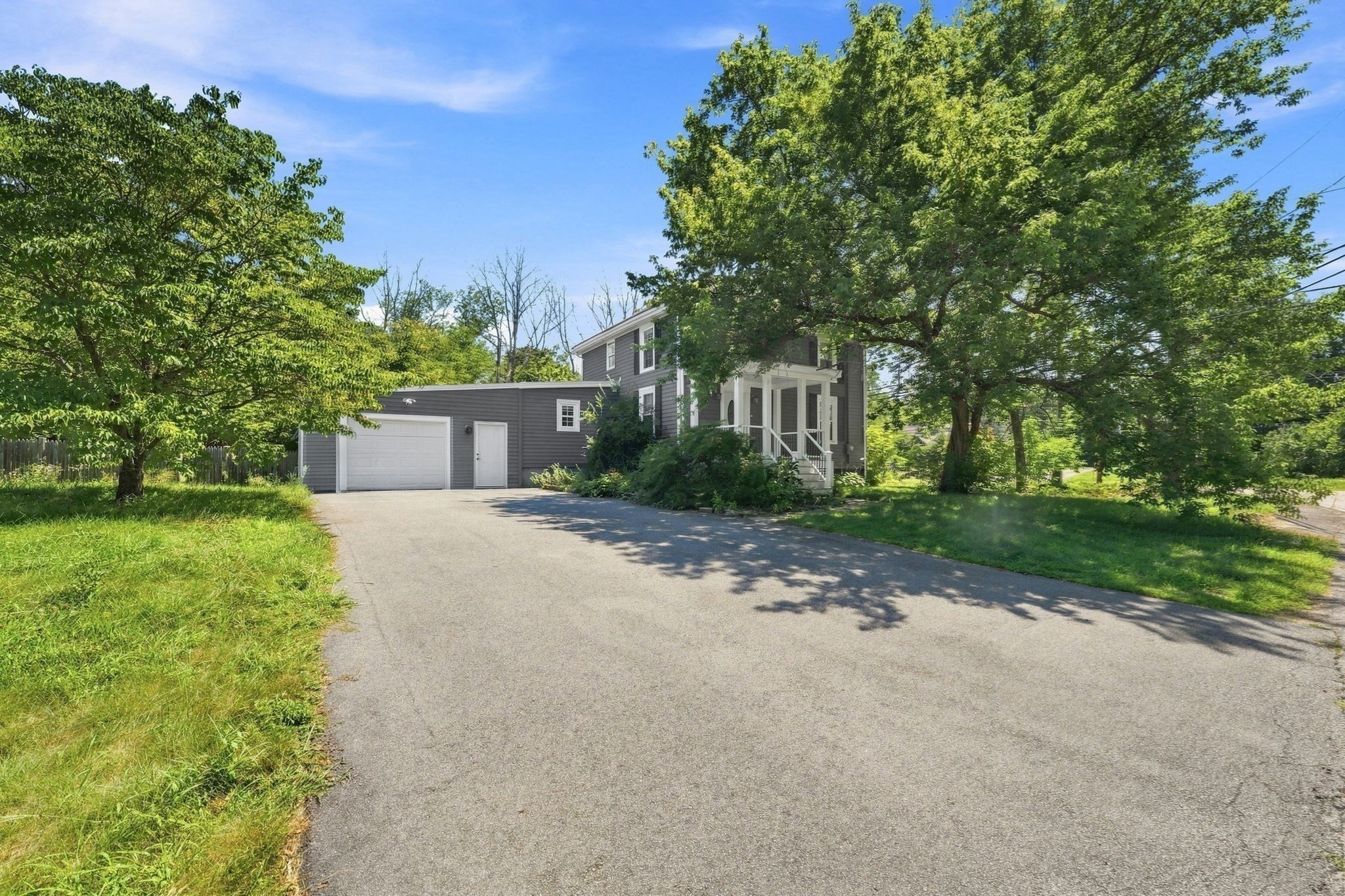 260 Thurber Ave Property Photo 3
