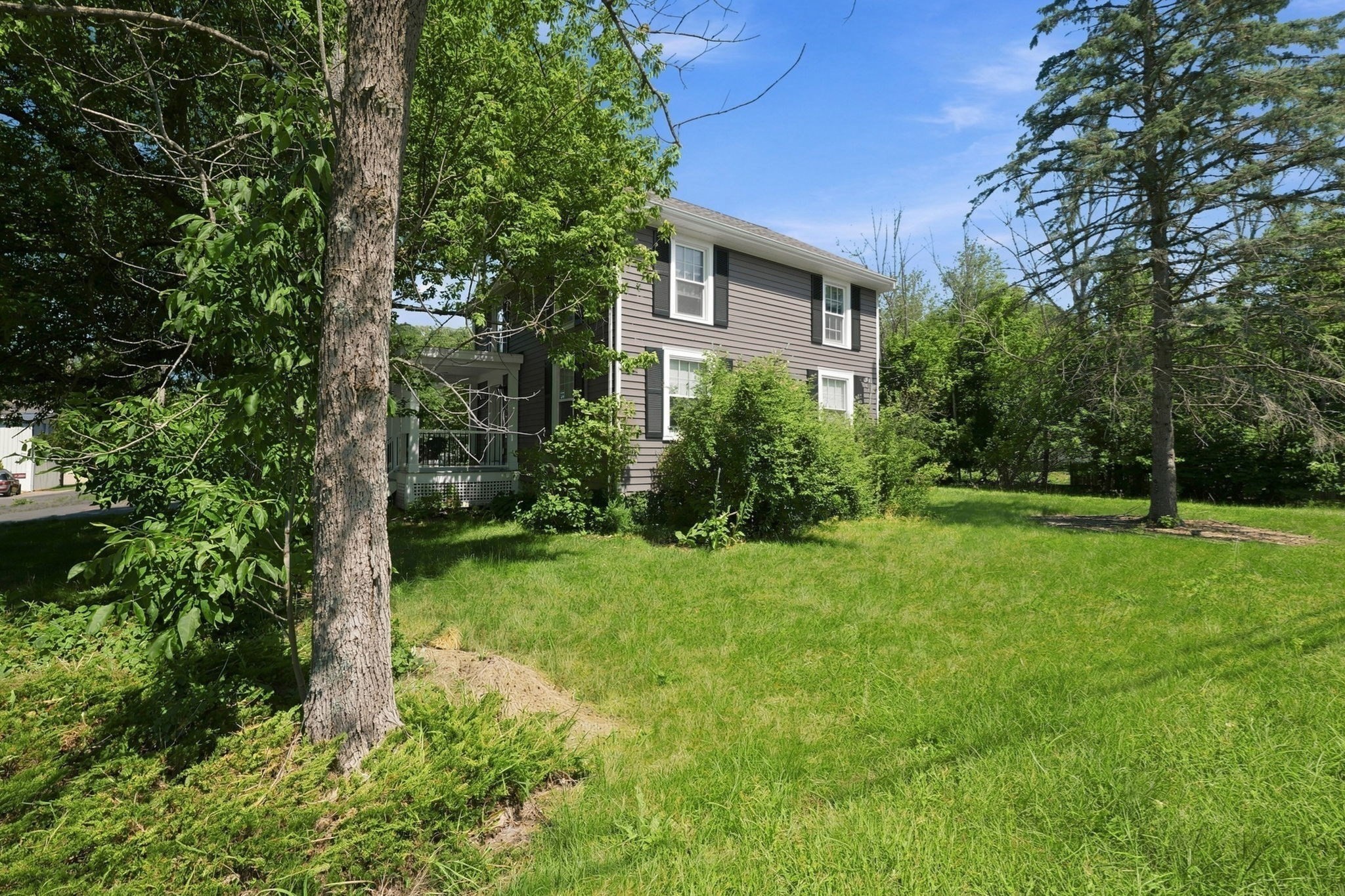260 Thurber Ave Property Photo 39