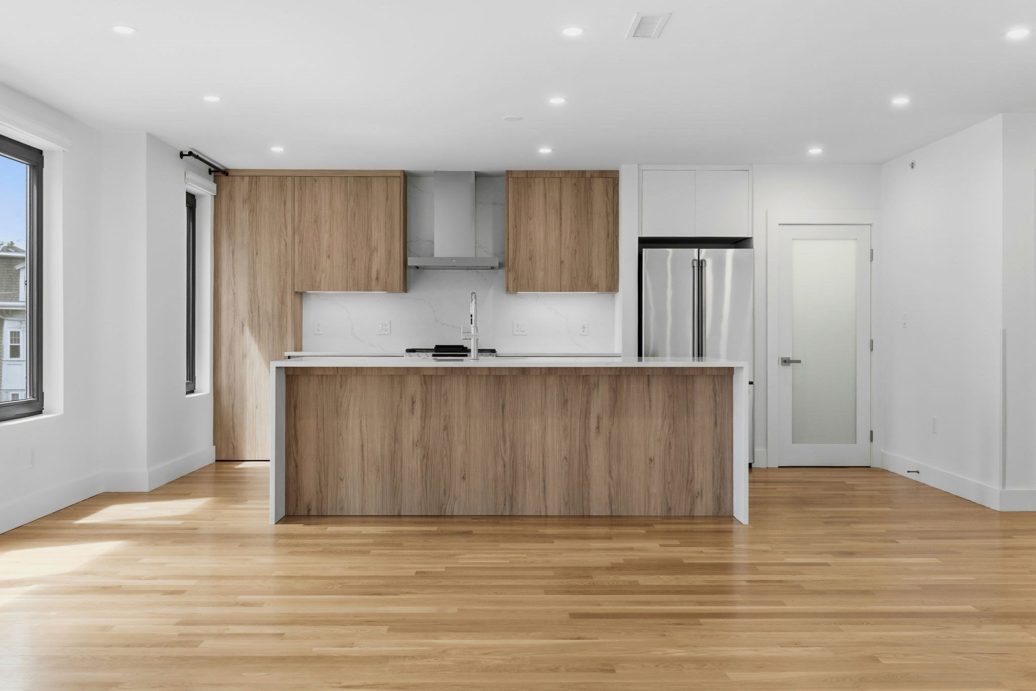 6 Devine Way # 2 Property Photo 3