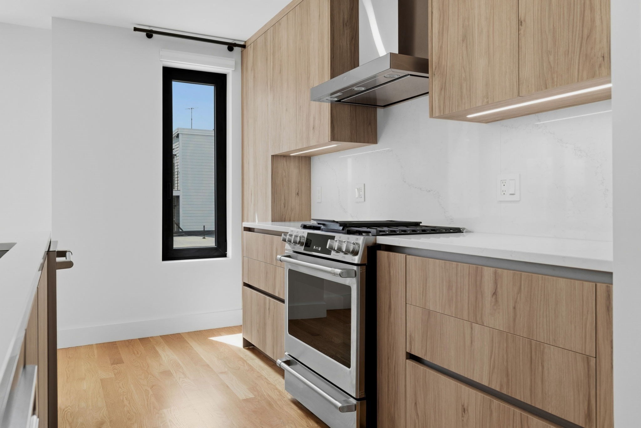 6 Devine Way # 2 Property Photo 5