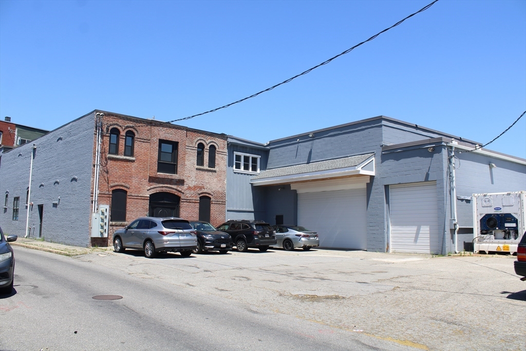 Seven Henry St Property Photo 24
