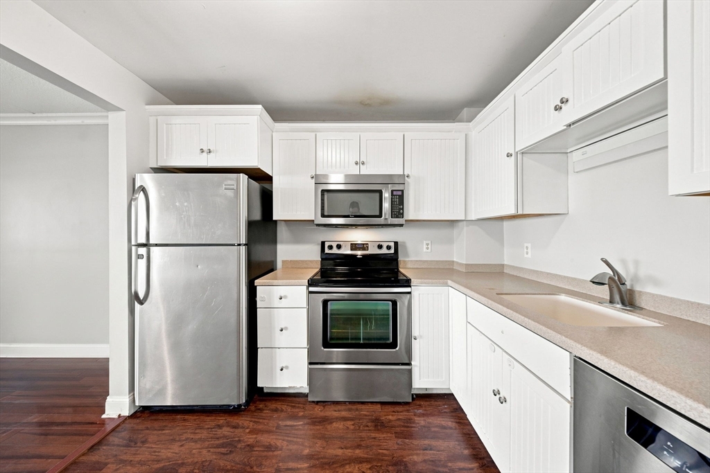 100 Cove Way # 802 Property Photo 6