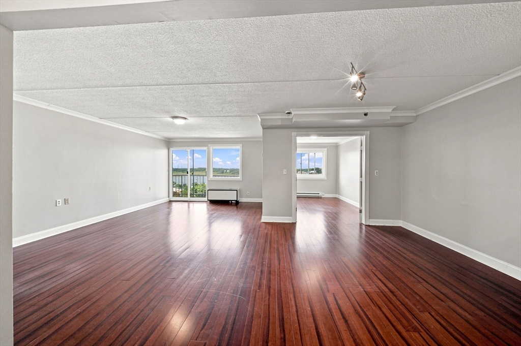 100 Cove Way # 802 Property Photo 8