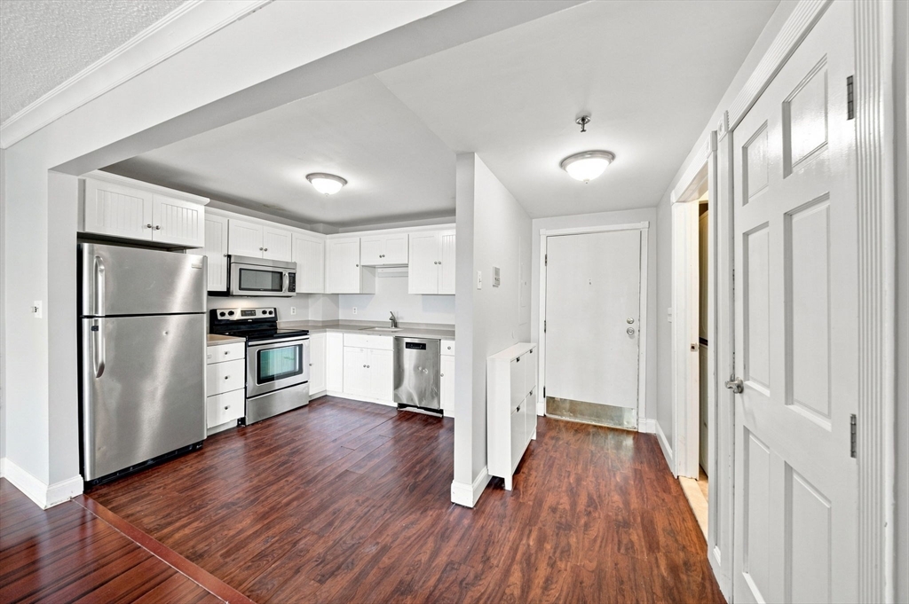 100 Cove Way # 802 Property Photo 16