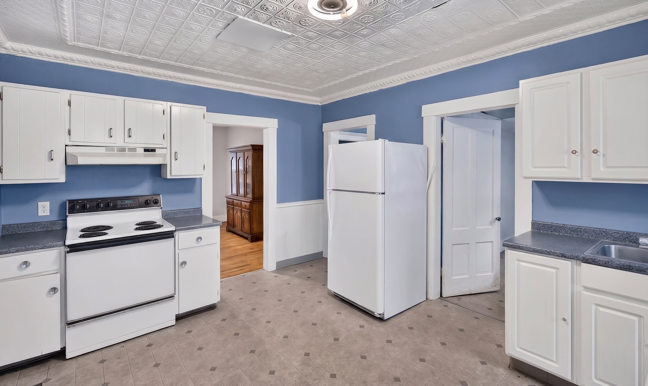 68 Harvard Ave Property Photo 2