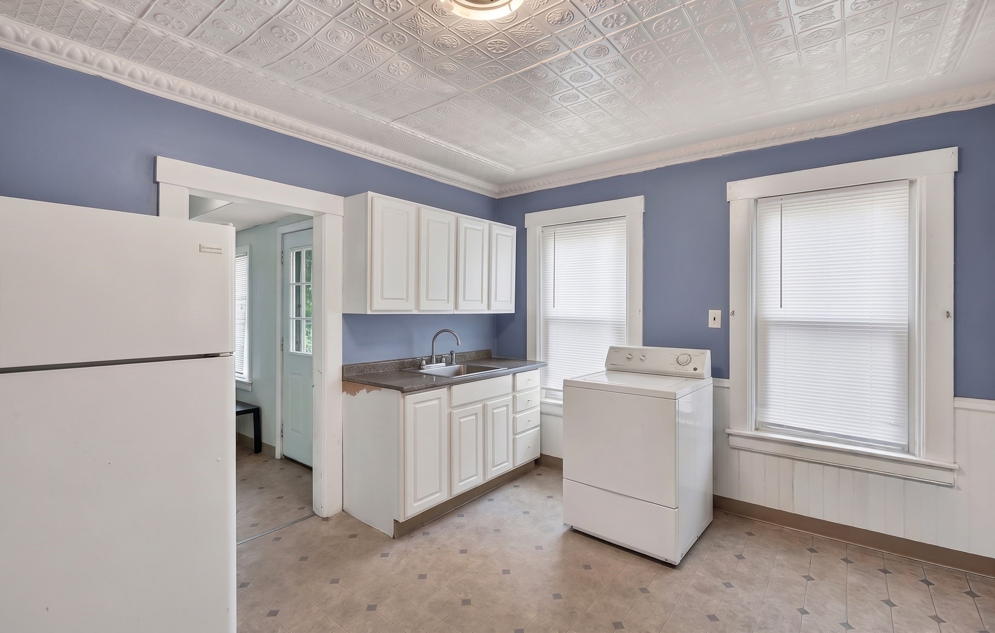 68 Harvard Ave Property Photo 4