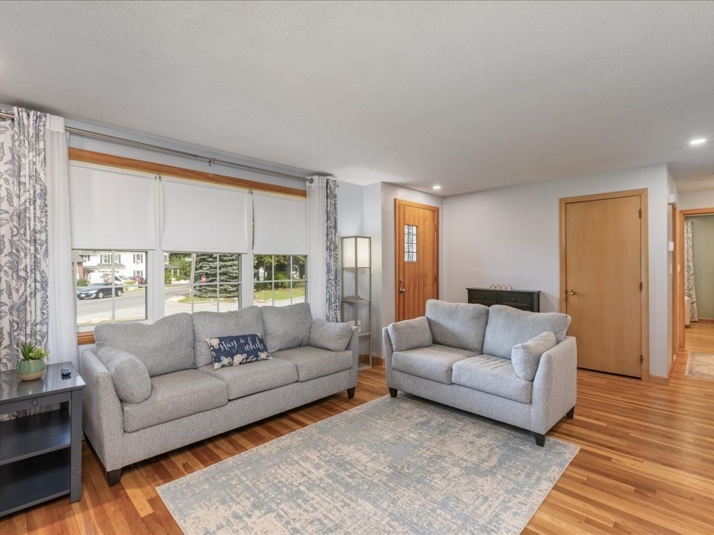 3 Michael Rd Property Photo 3