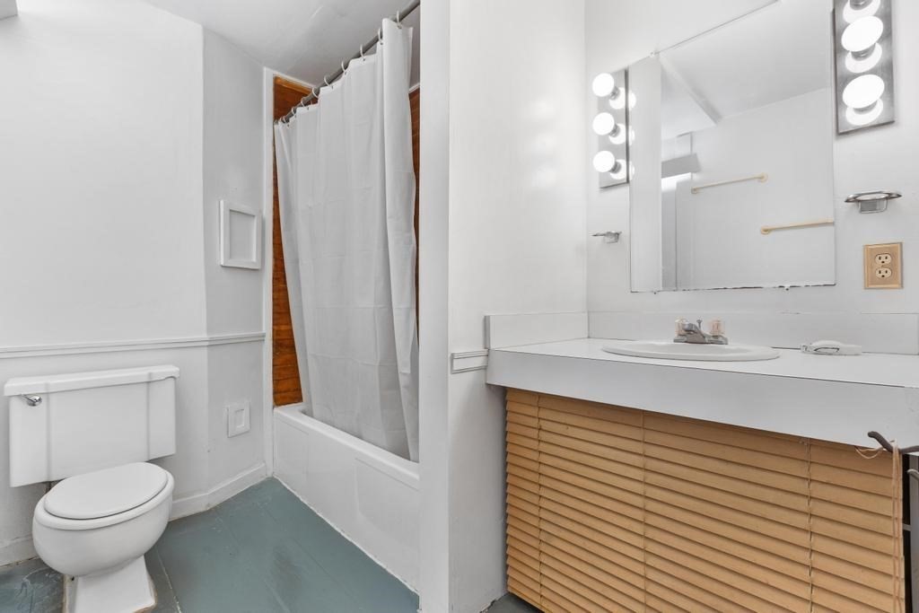 118 South Street Property Photo 23