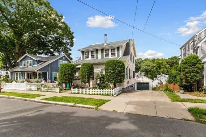 42 Piedmont St Property Photo 4