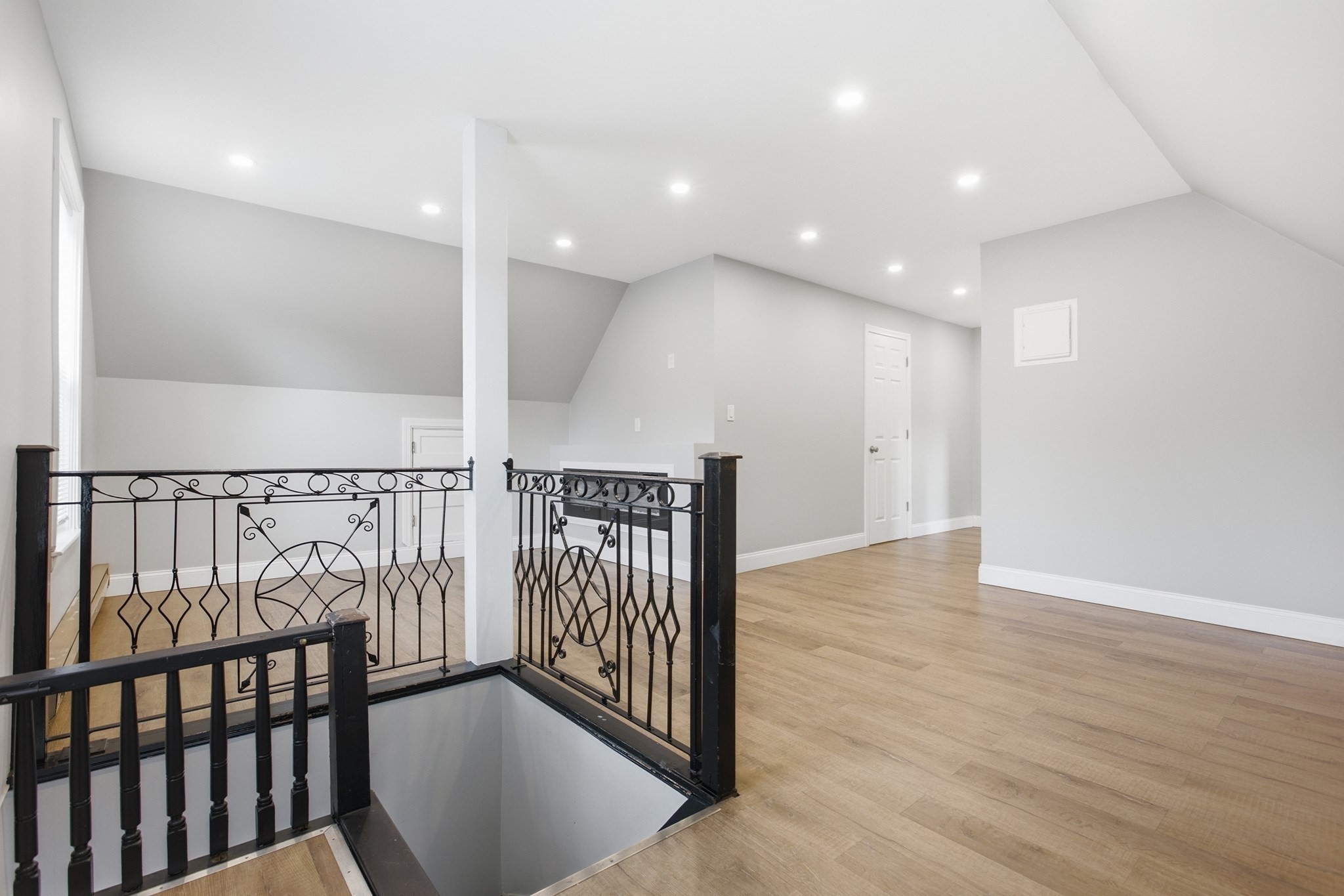 168 Brook Property Photo 17