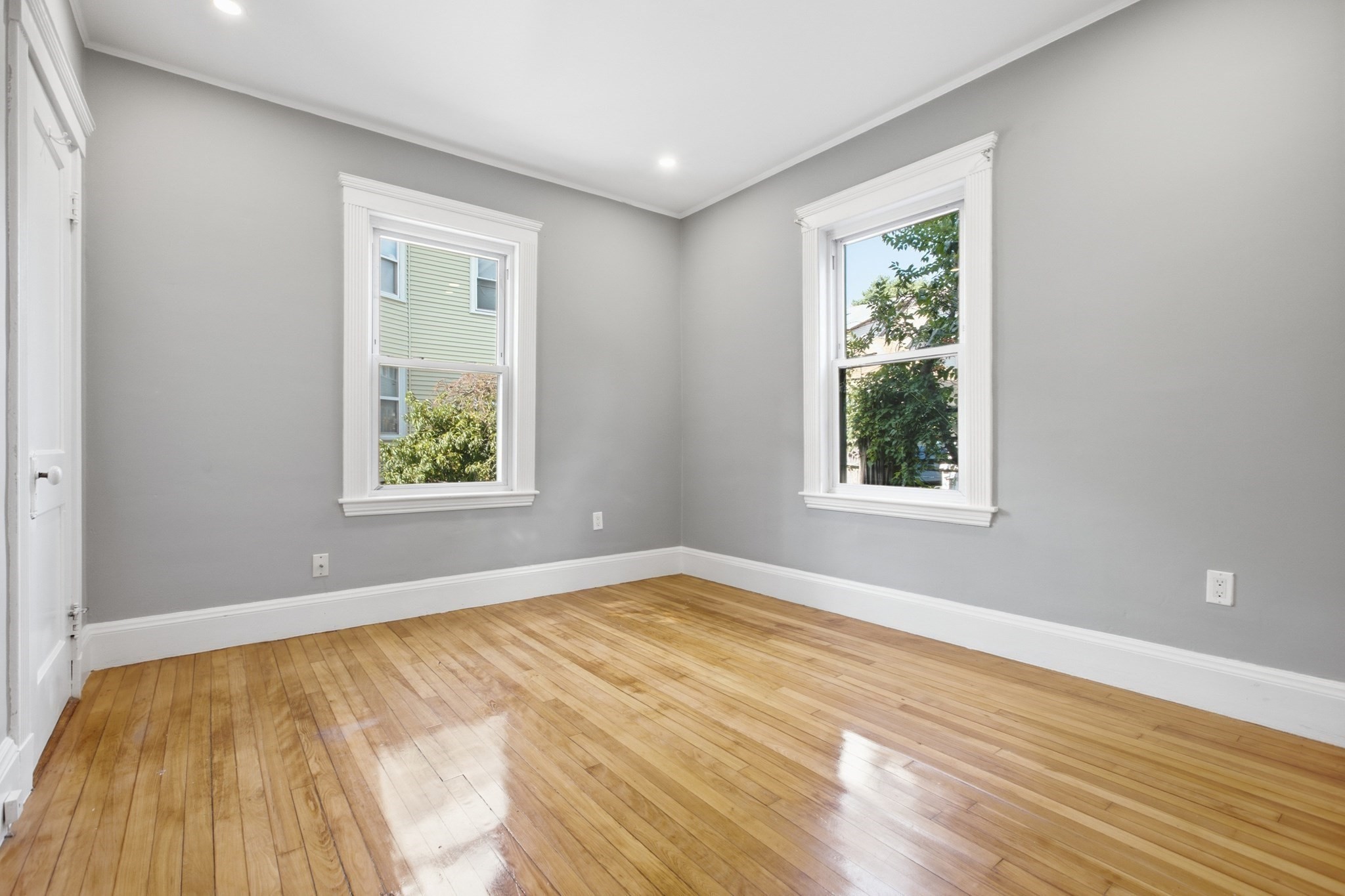 168 Brook Property Photo 18