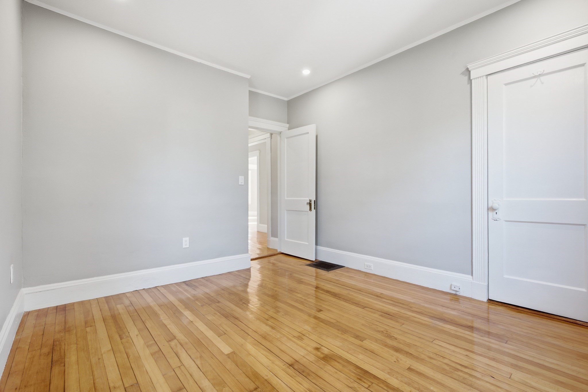 168 Brook Property Photo 19