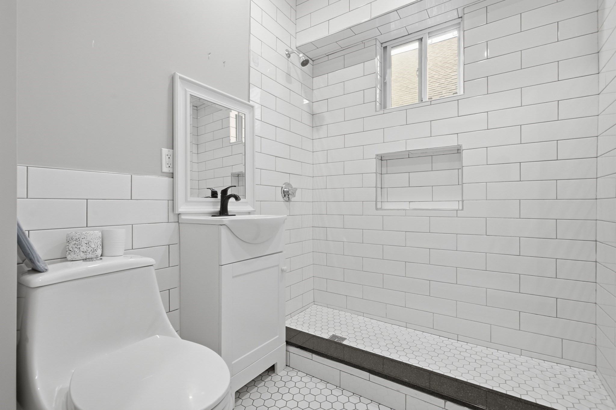 168 Brook Property Photo 31