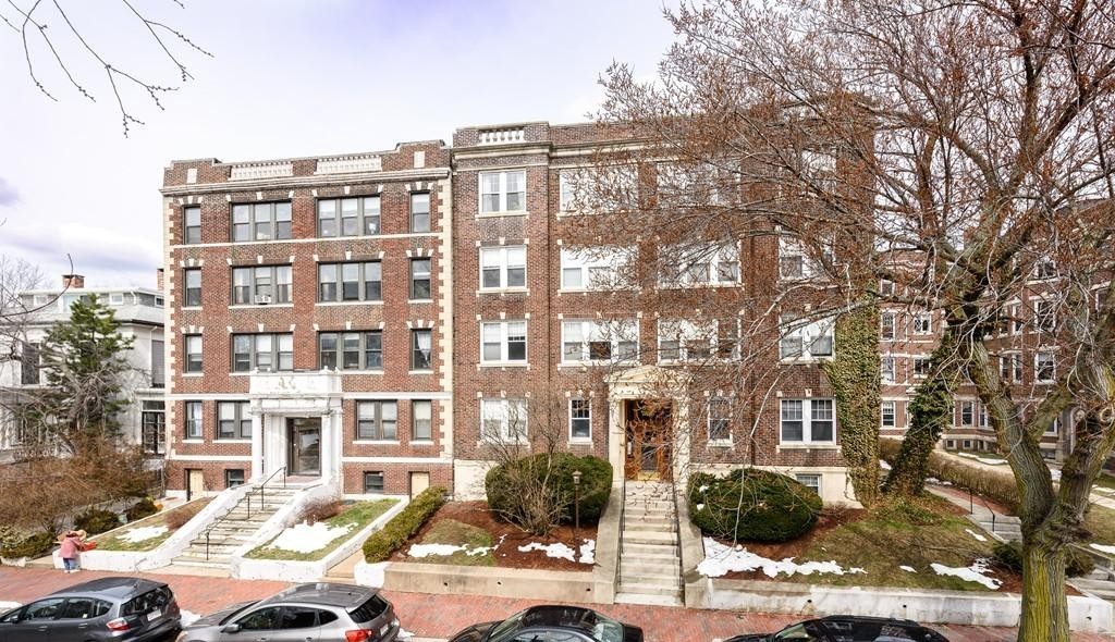 333 Harvard # L2 Property Photo 1