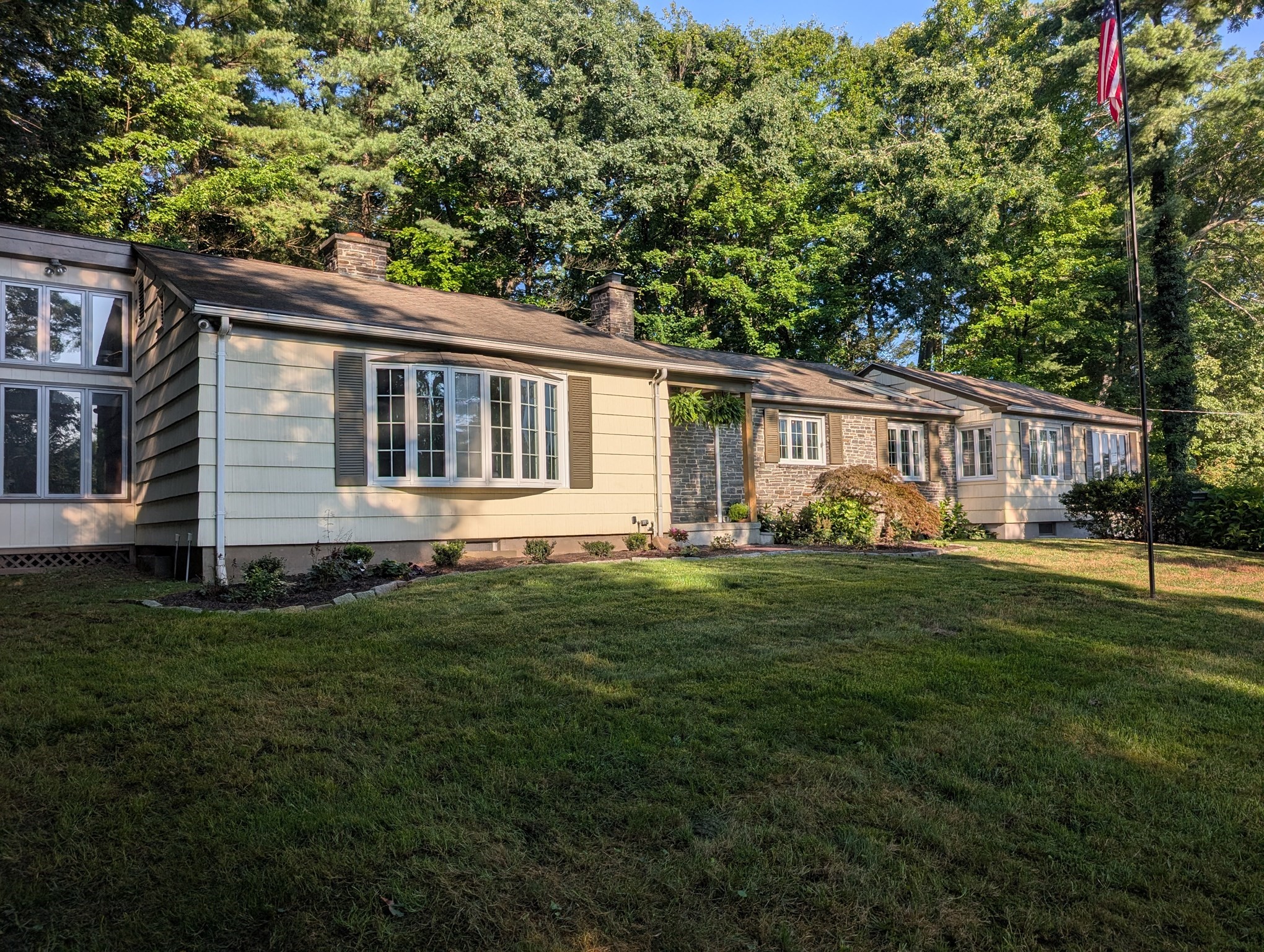 37 Brookside Dr Property Photo 1