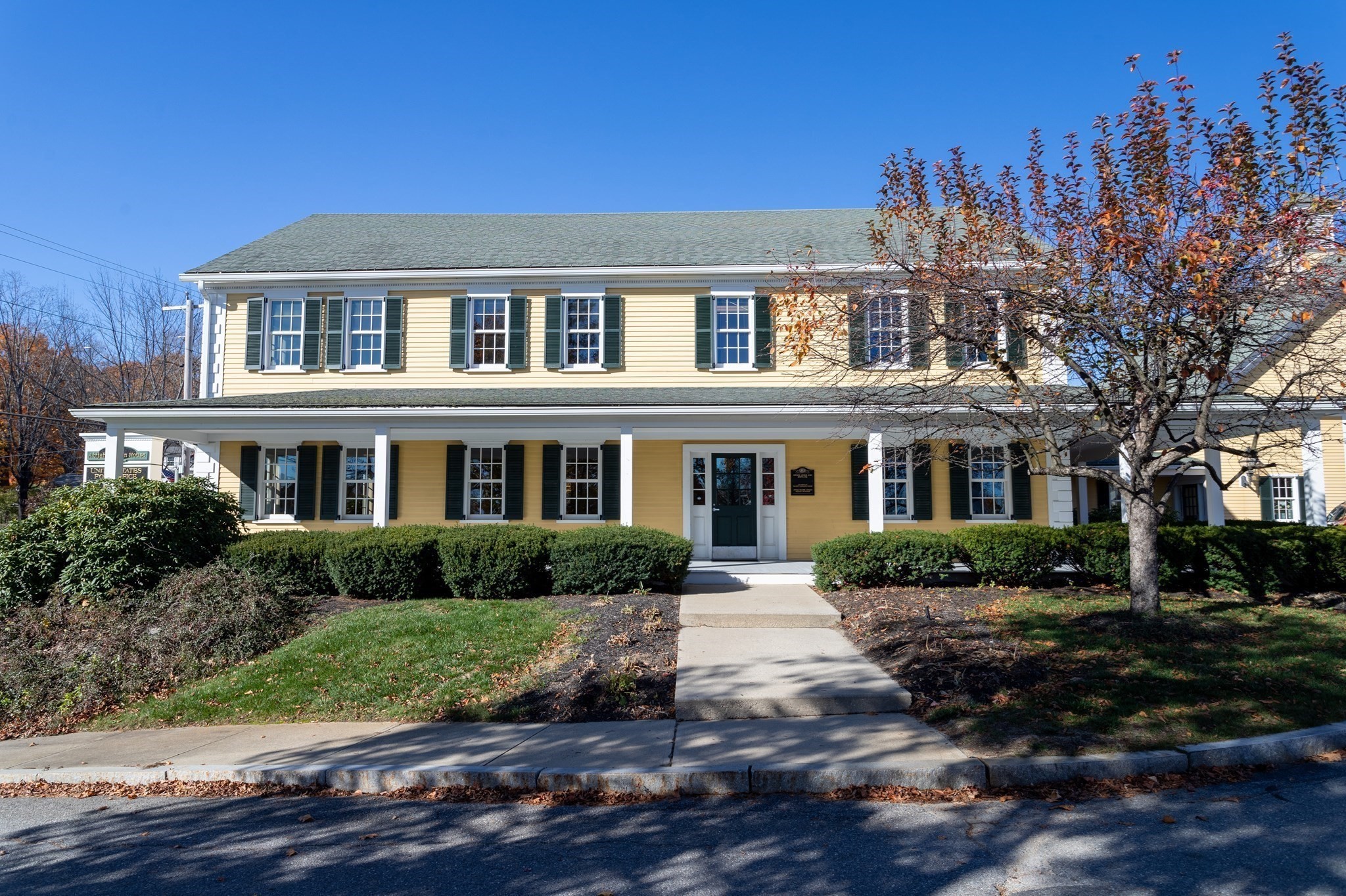 10 Common Rd Property Photo 1
