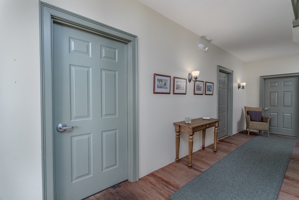 10 Common Rd Property Photo 11