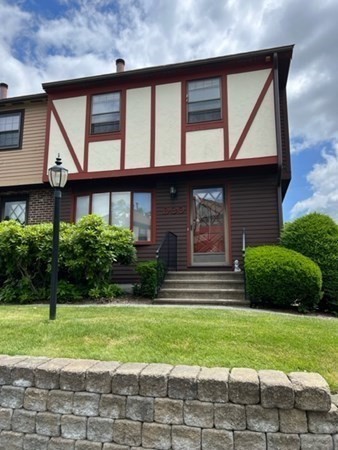 30 Scotty Hollow Dr # D Property Photo 2