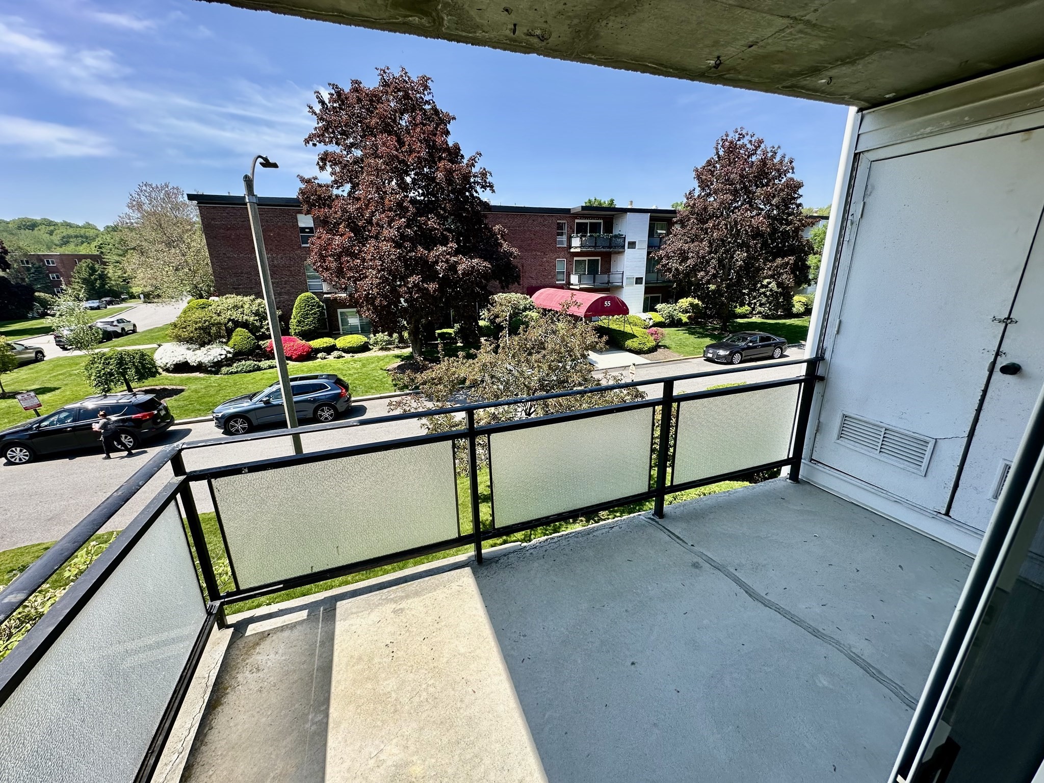 44 Broadlawn Park # 22a Property Photo 5