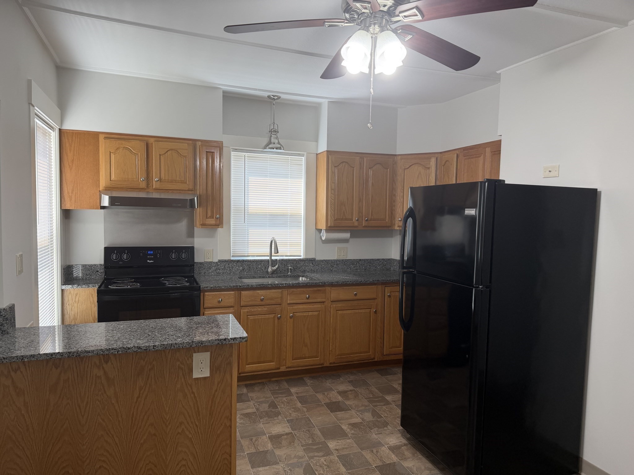 65-67 Bradford Avenue # 2 Property Photo 4