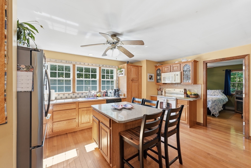 77 Old Gilbertville Rd Property Photo 2
