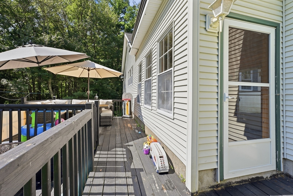 77 Old Gilbertville Rd Property Photo 20