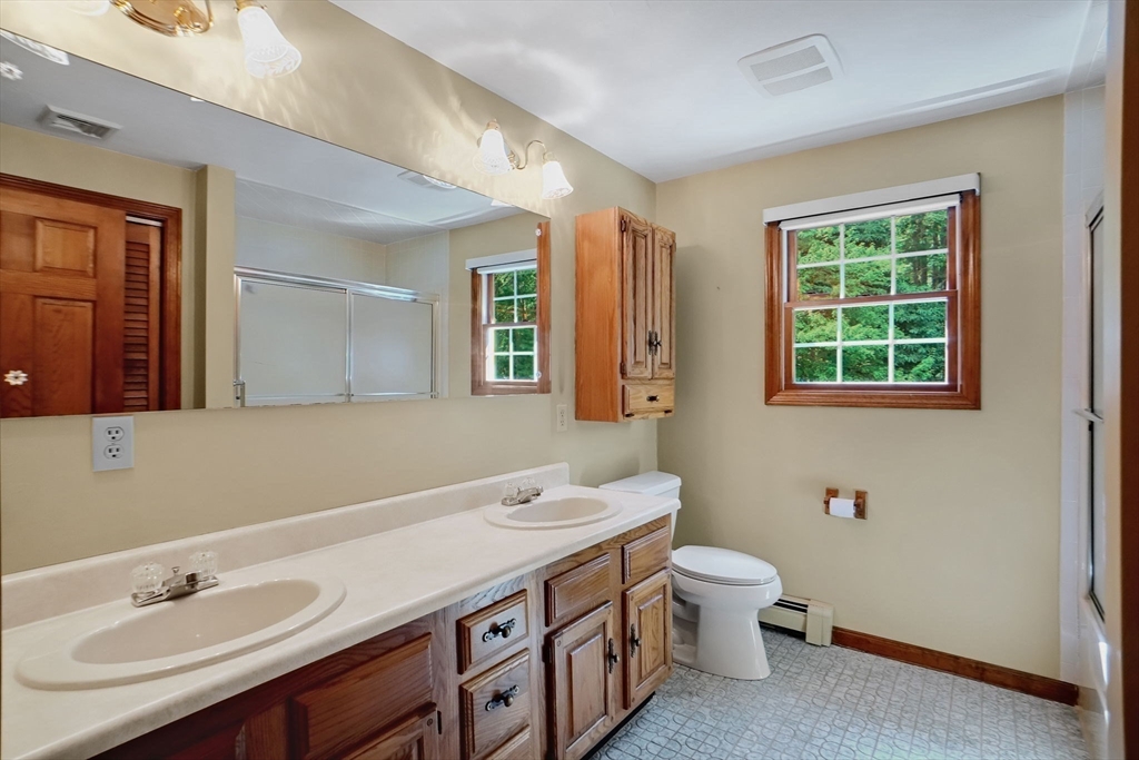 22 Danielle Ln Property Photo 28