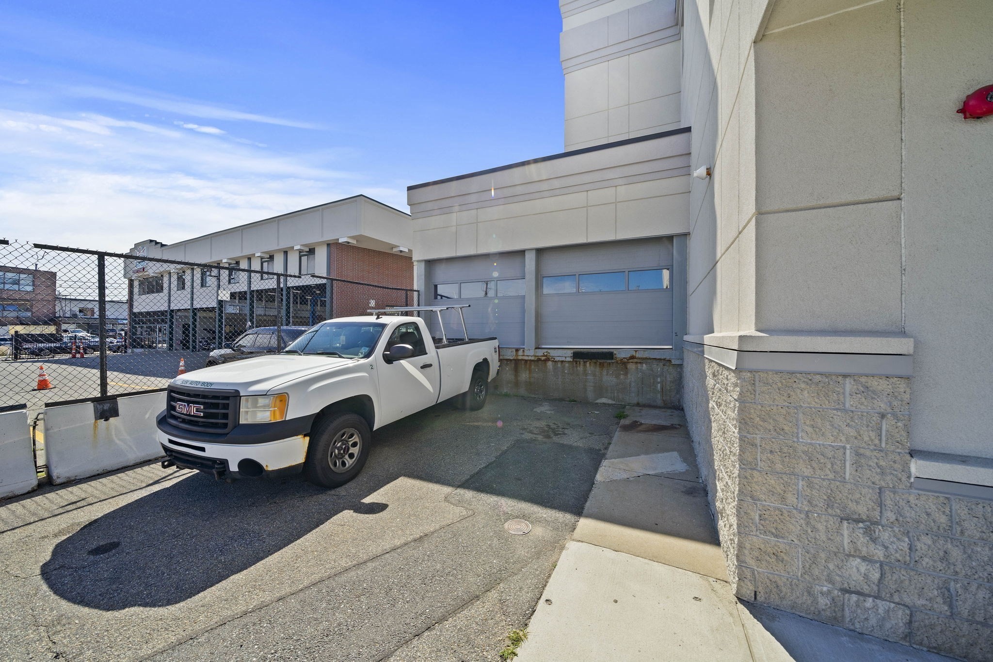 43 Freeport St Property Photo 5