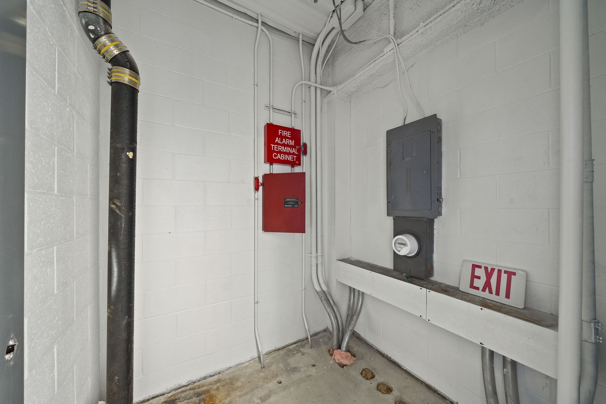 43 Freeport St Property Photo 11