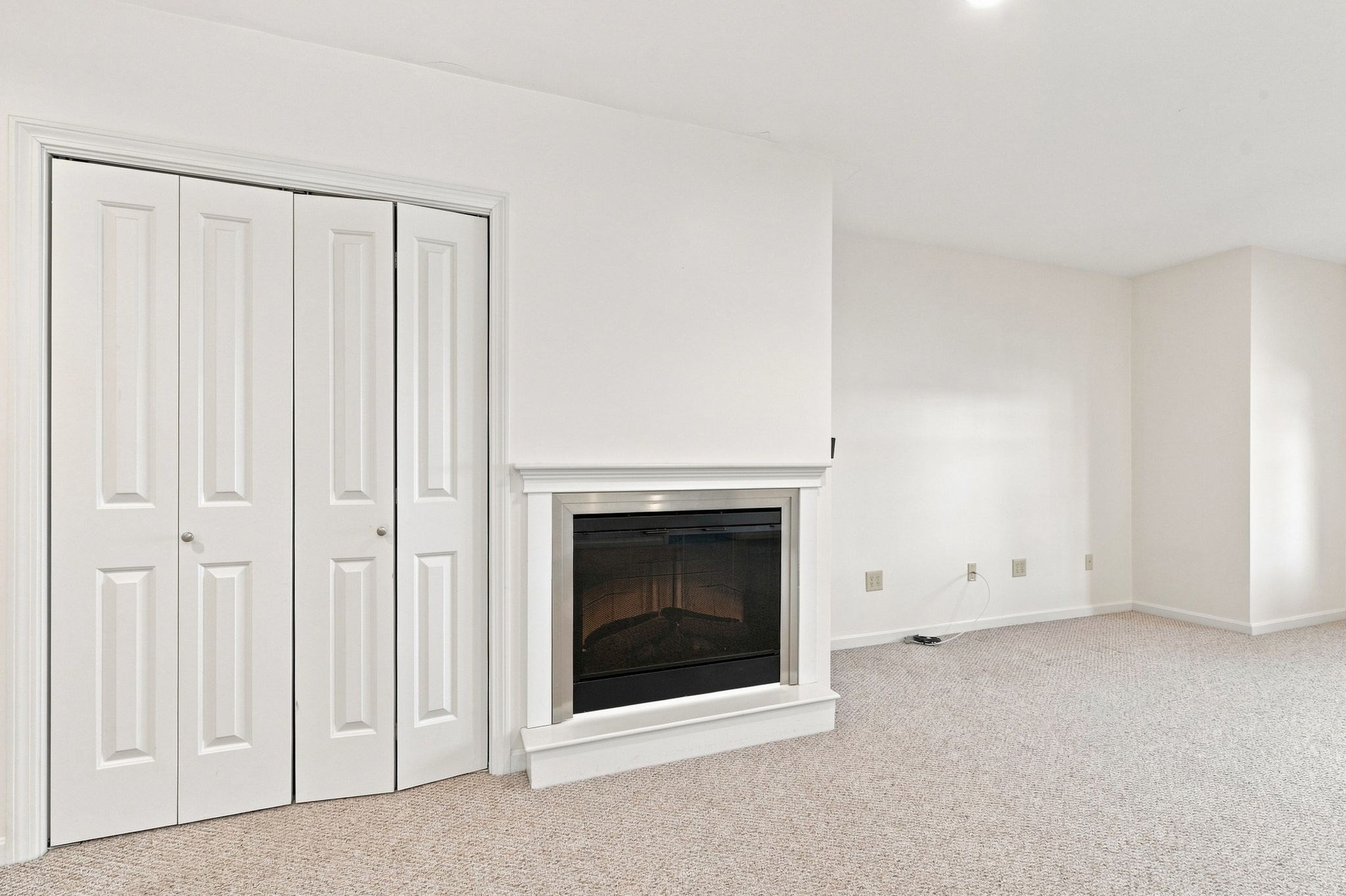 1068 Victoria St # A4 Property Photo 10
