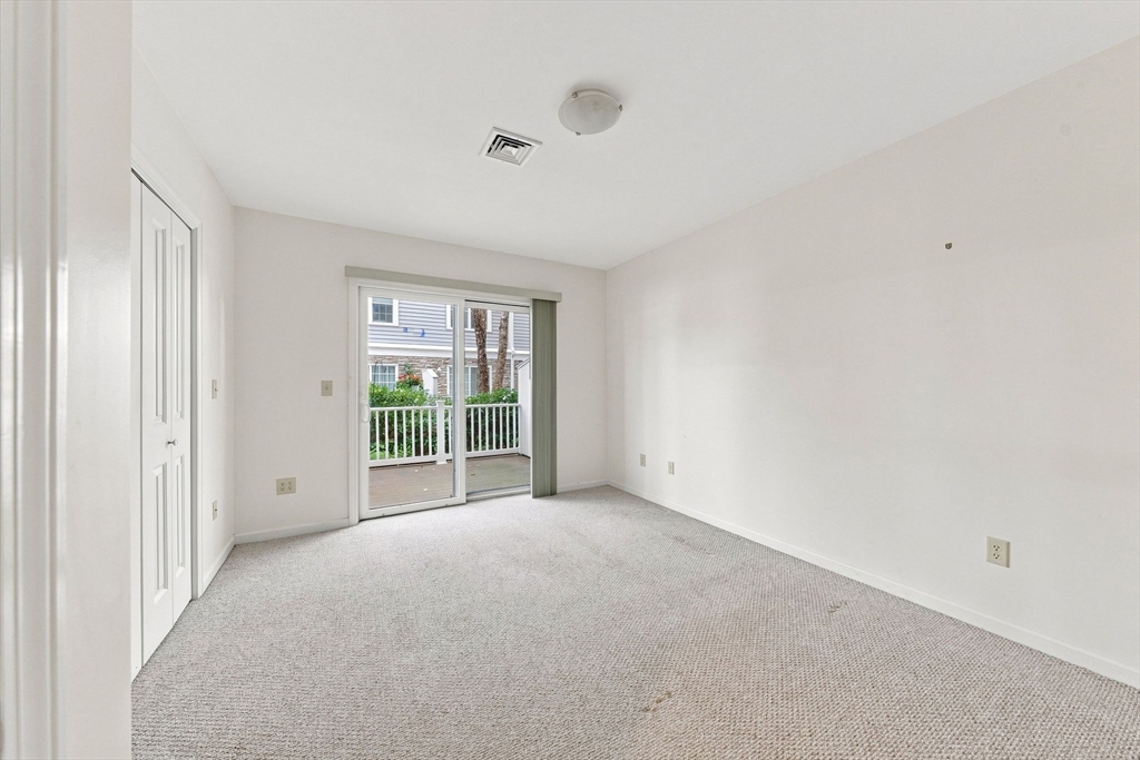 1068 Victoria St # A4 Property Photo 19