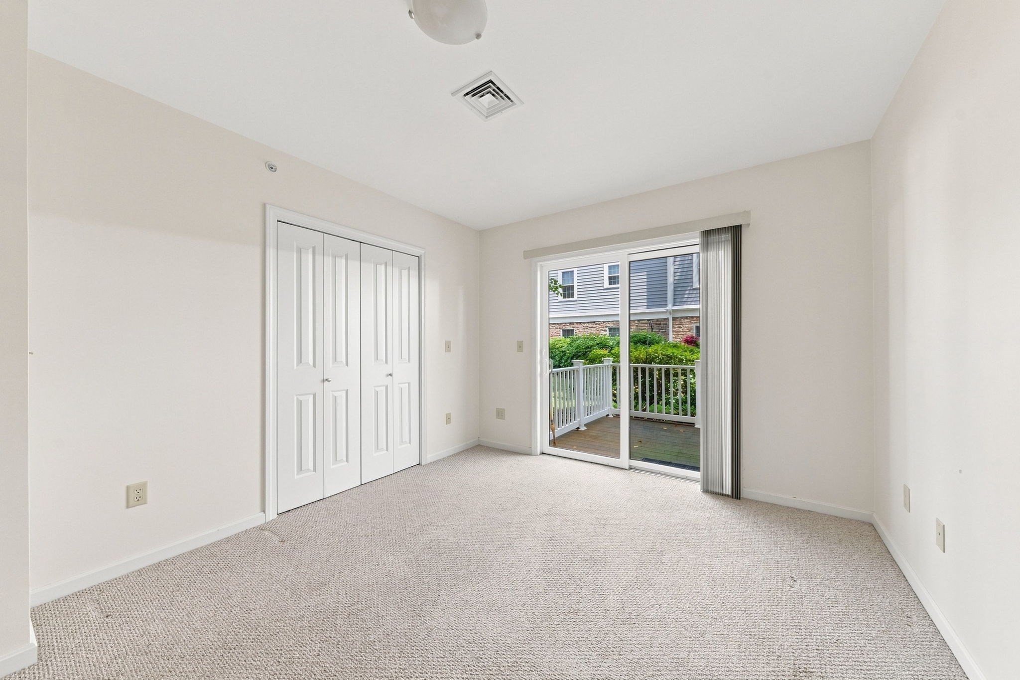 1068 Victoria St # A4 Property Photo 22
