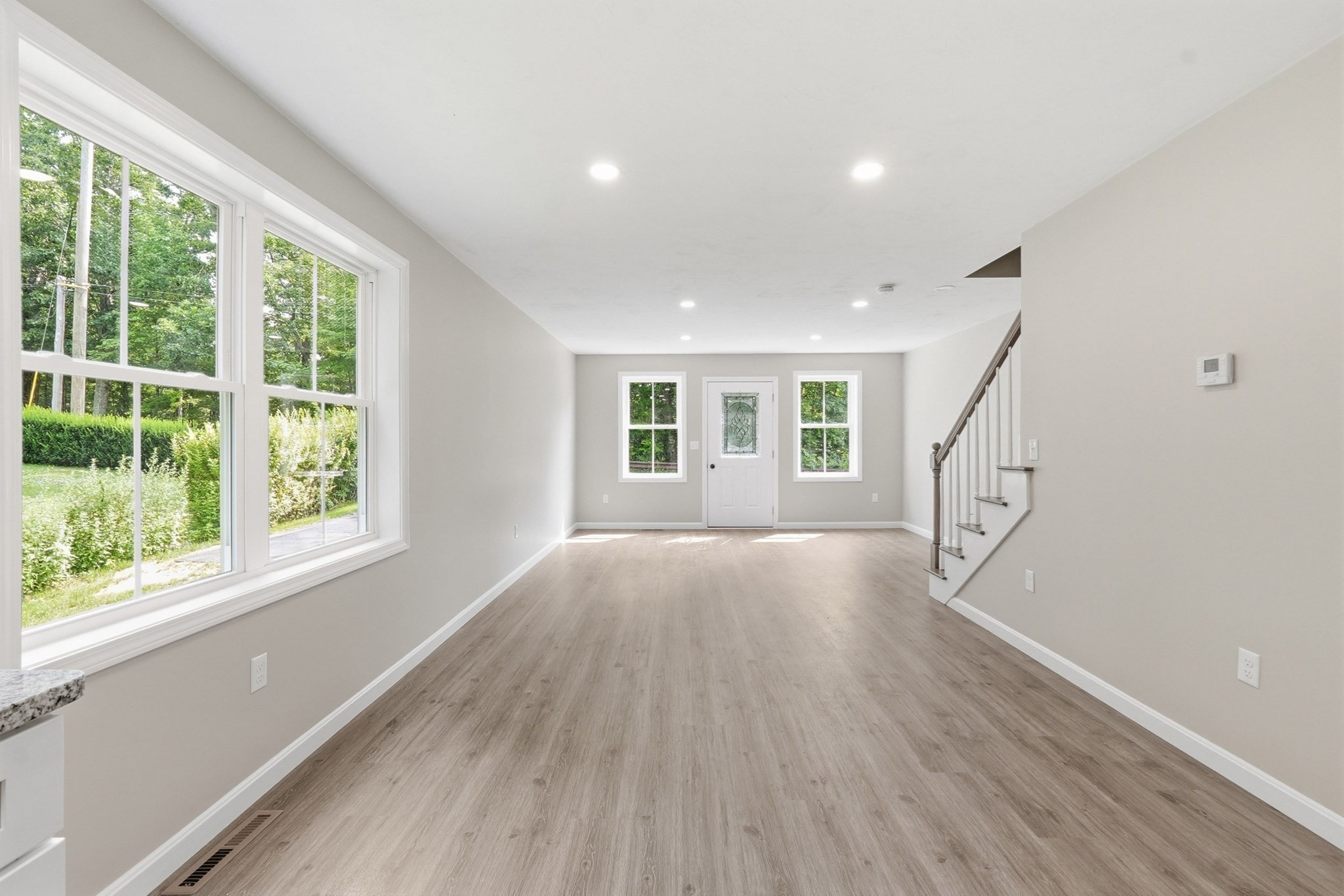 71 Pine St # B Property Photo 5