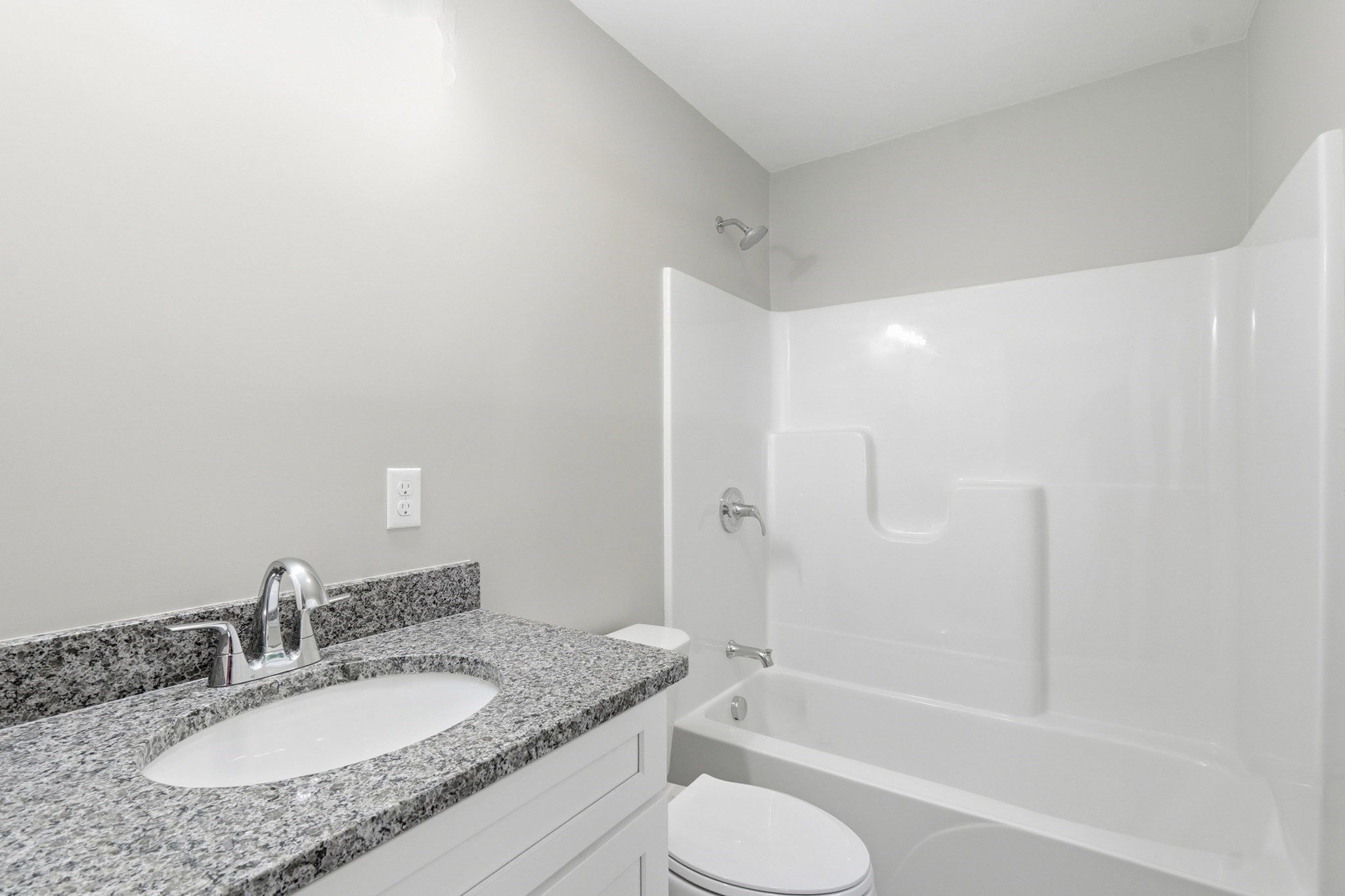 71 Pine St # B Property Photo 10