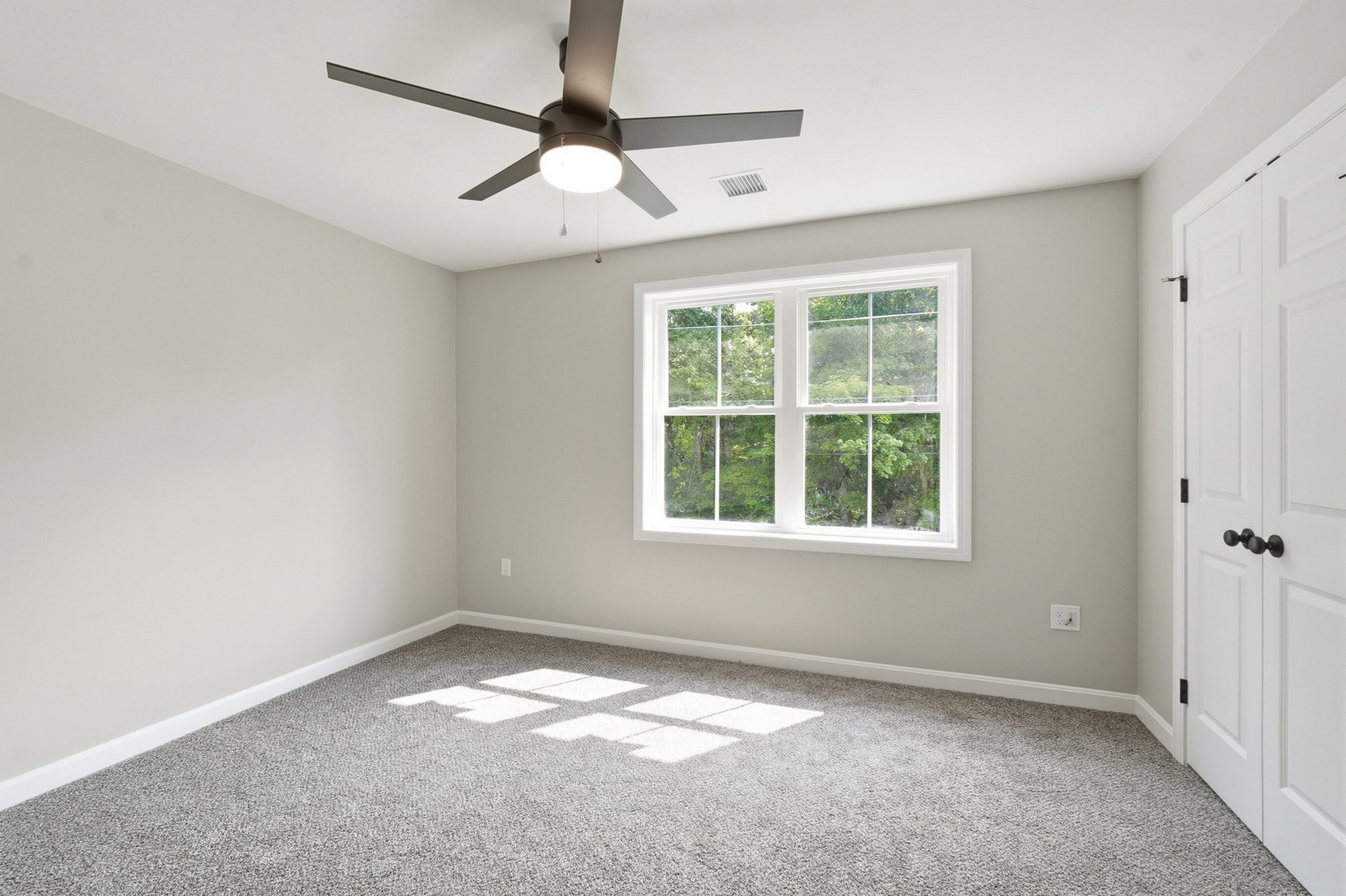 71 Pine St # B Property Photo 13