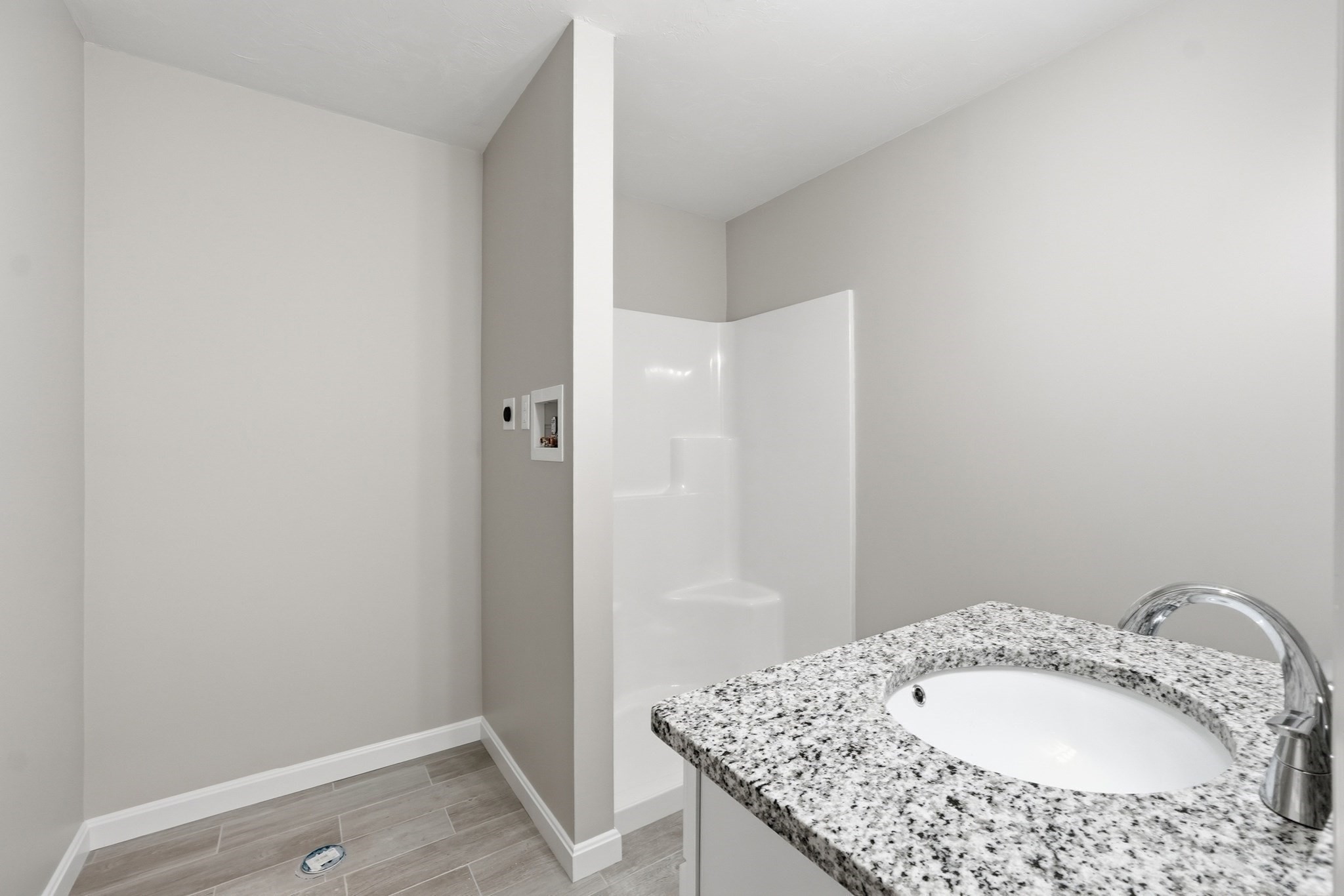 71 Pine St # B Property Photo 16