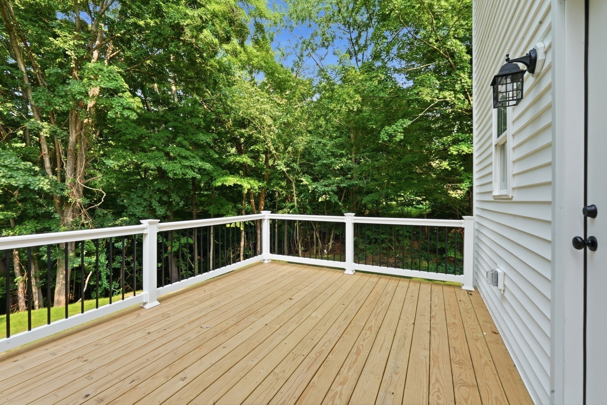 71 Pine St # B Property Photo 18