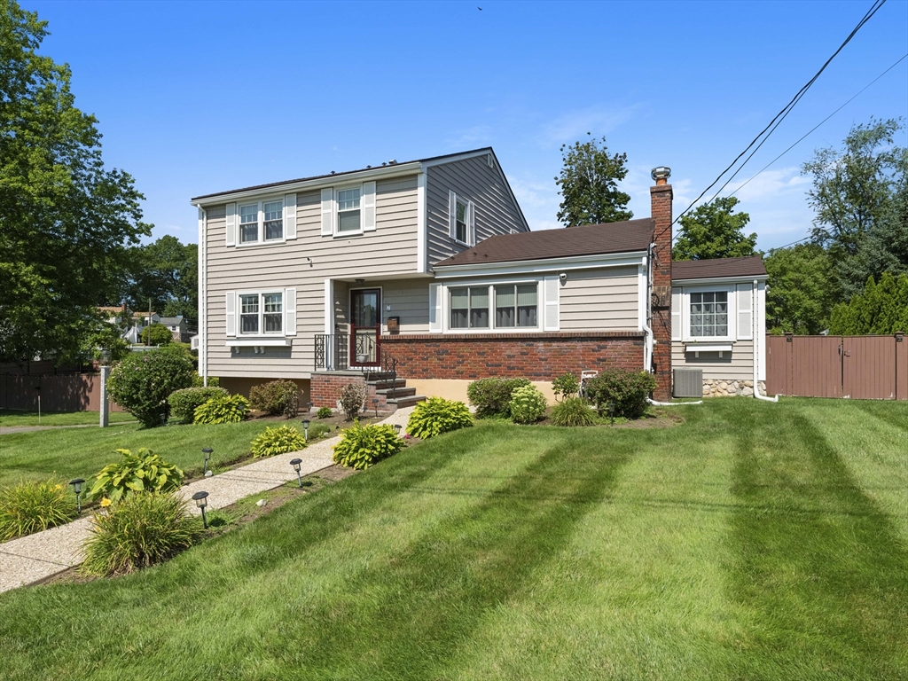 7 Fabens St Property Photo 1