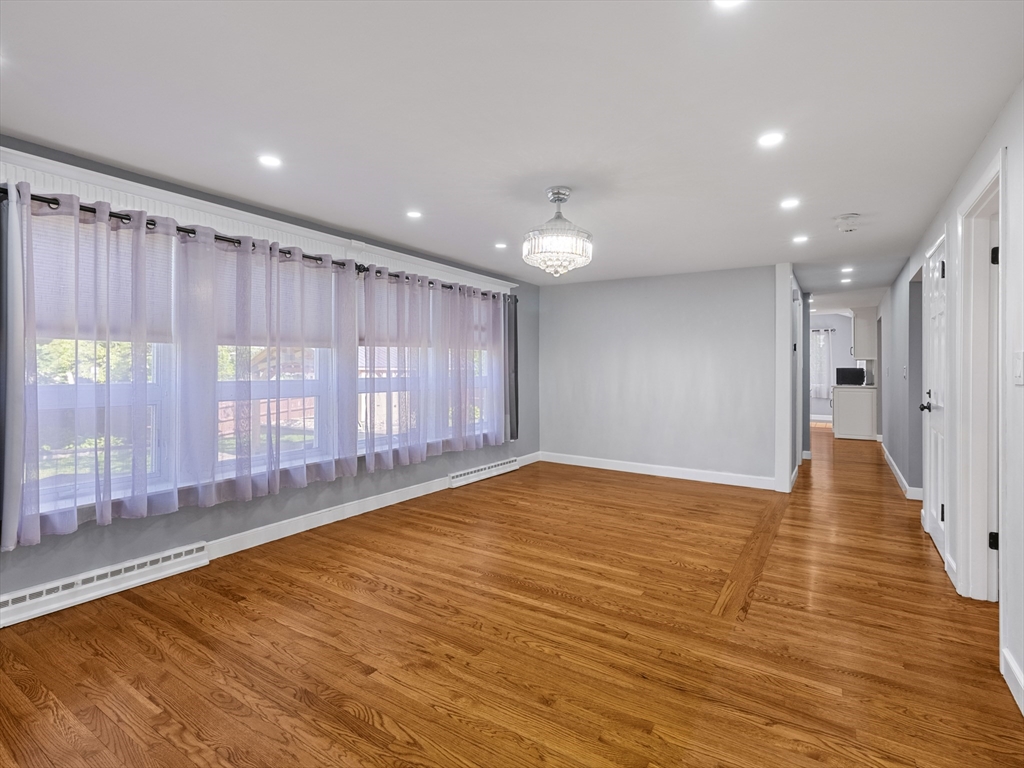 7 Fabens St Property Photo 16