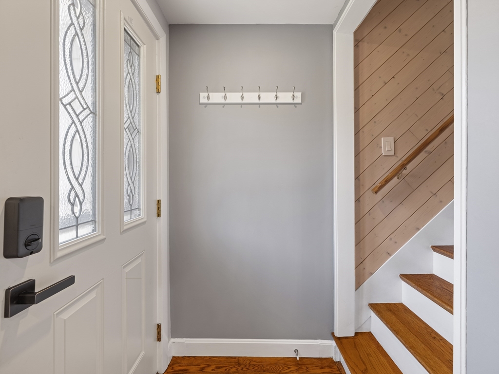 7 Fabens St Property Photo 17