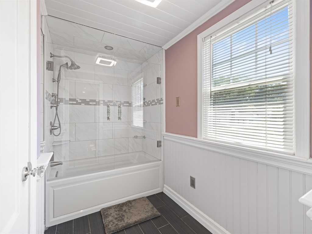 7 Fabens St Property Photo 21