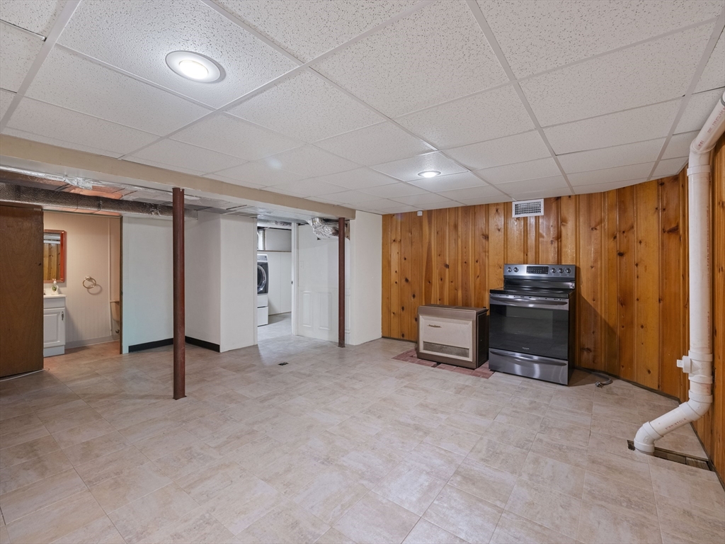 7 Fabens St Property Photo 30