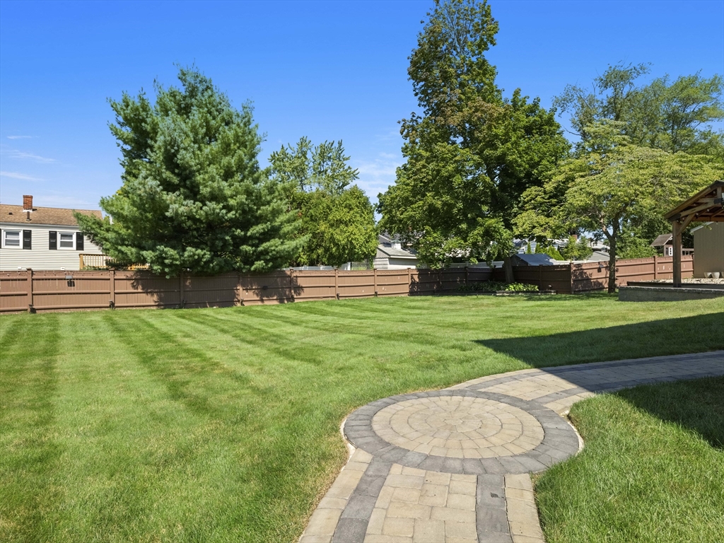 7 Fabens St Property Photo 36