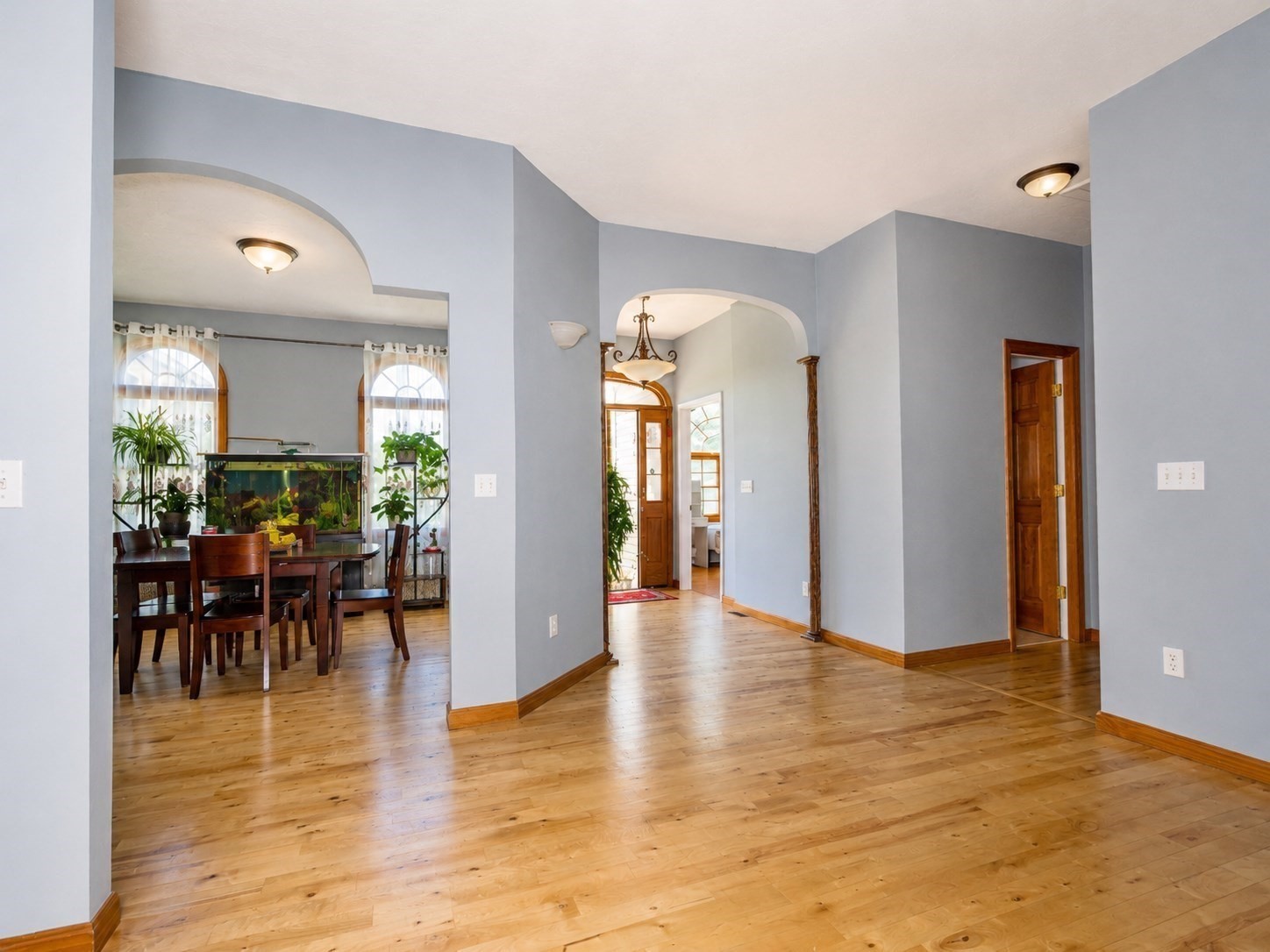 36 E Brookfield Rd Property Photo 8