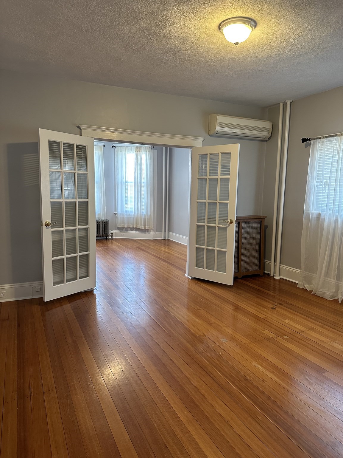 1088 Saratoga Street # 1 Property Photo 4