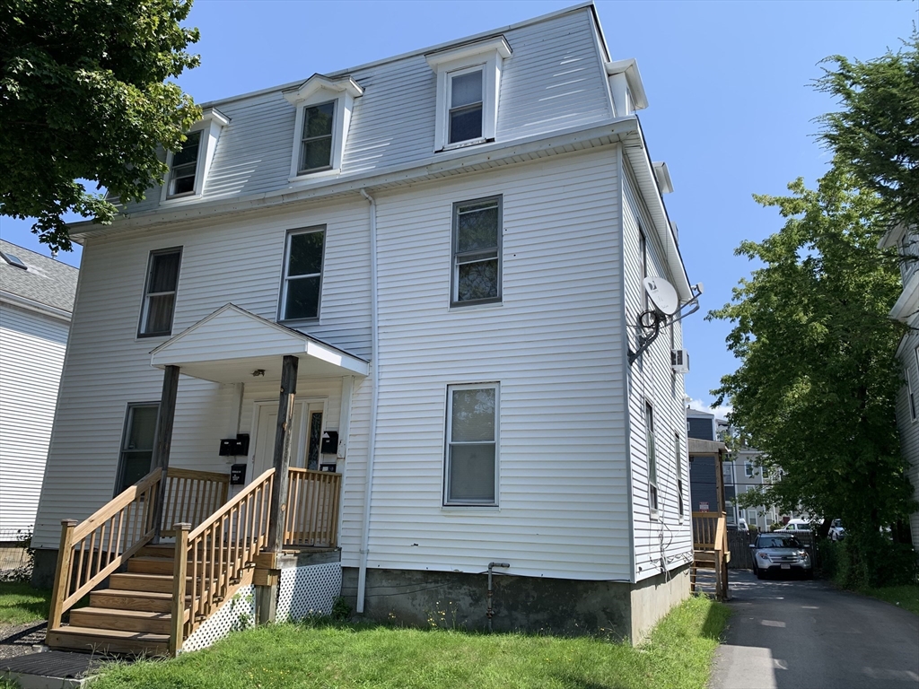10 Denny St Property Photo 1