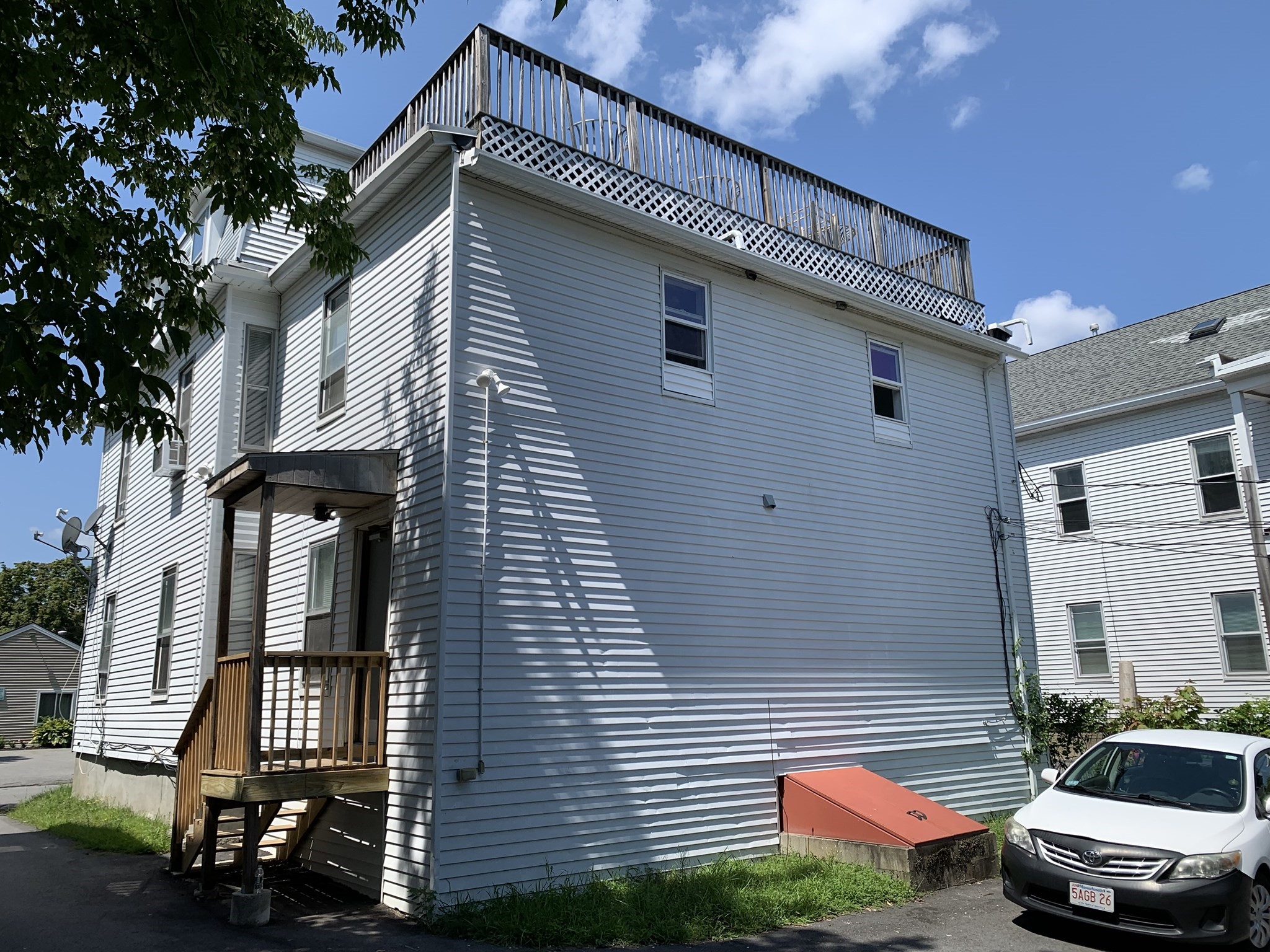 10 Denny St Property Photo 4