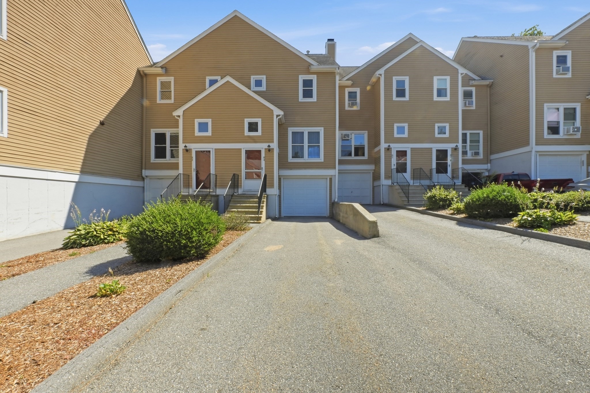 84 Camelot Drive # 84 Property Photo 1