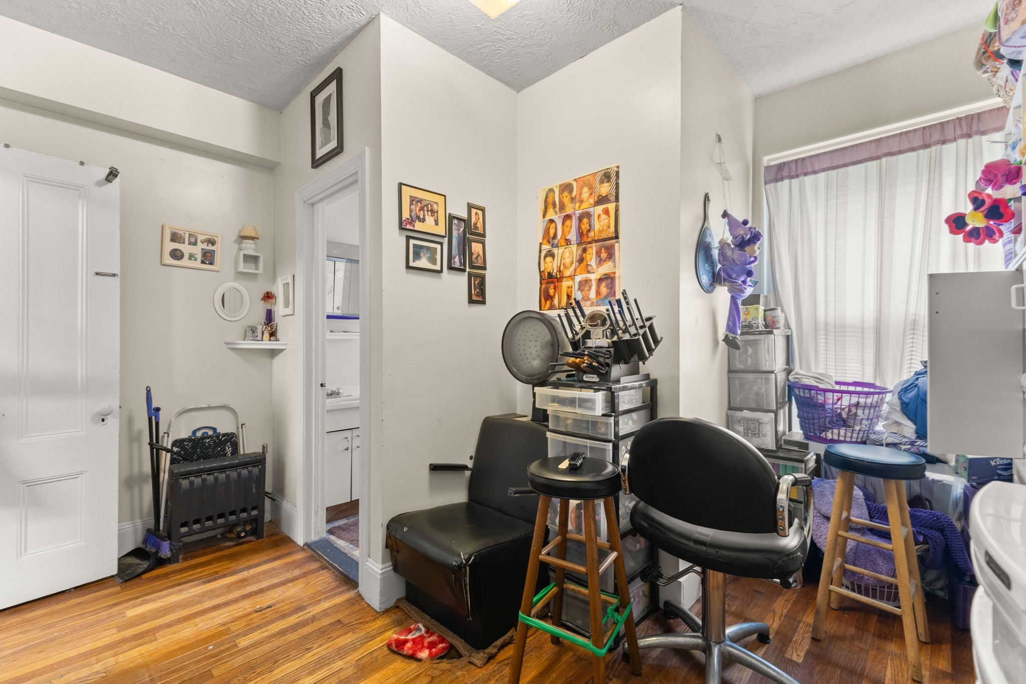 282 Belmont St Property Photo 14