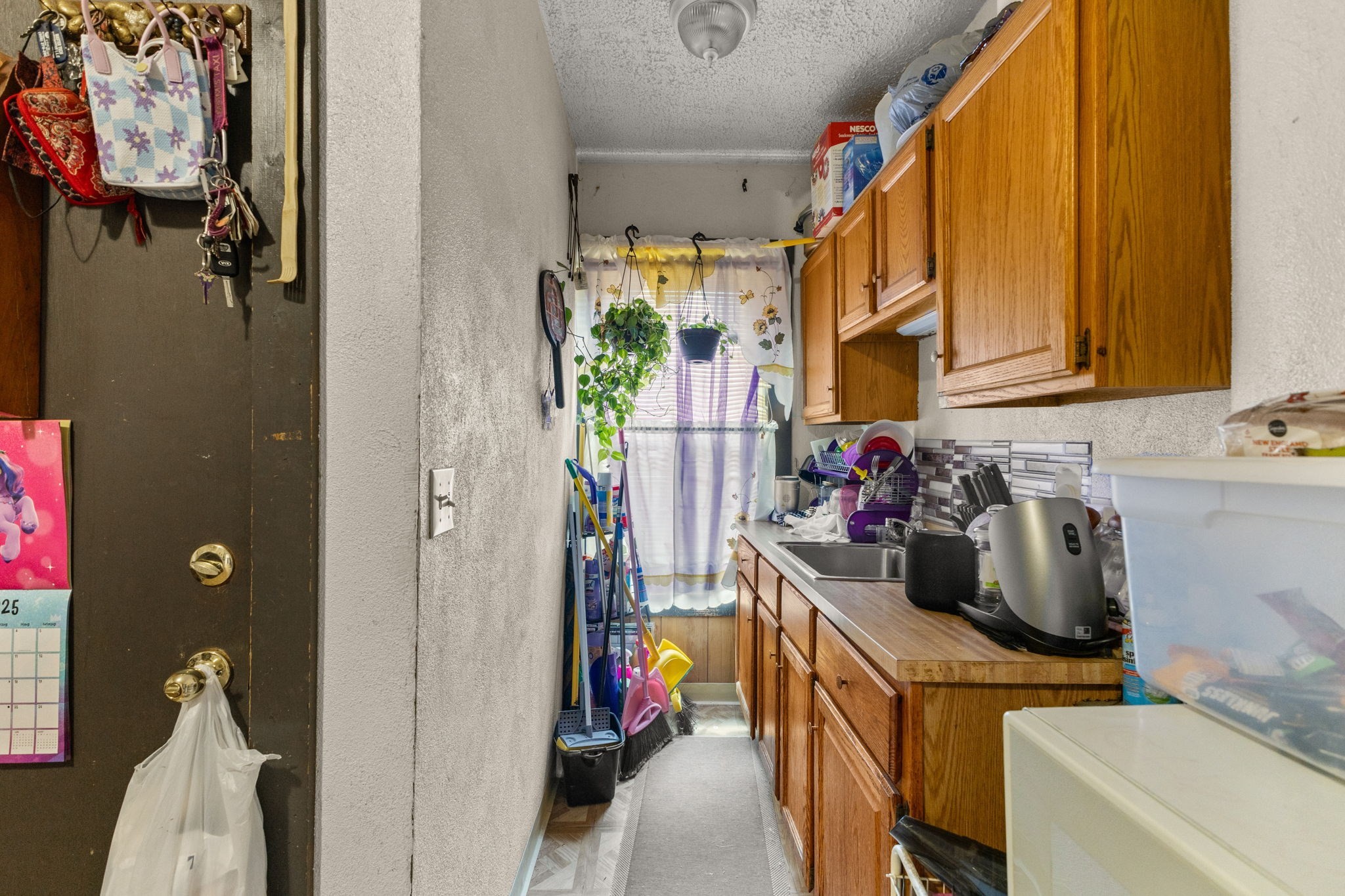 282 Belmont St Property Photo 18